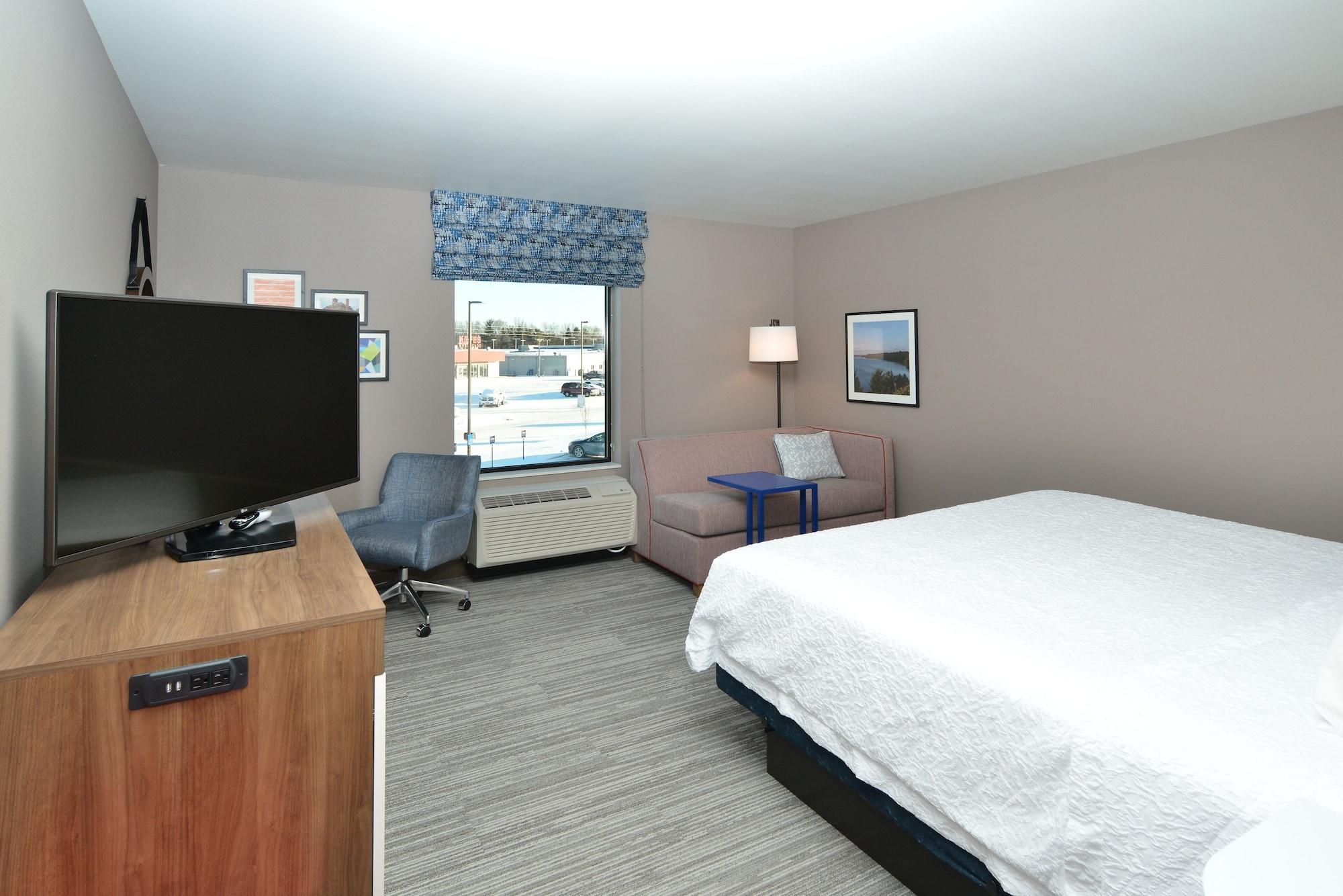 Hampton Inn & Suites Menomonie-Uw Stout Exterior foto