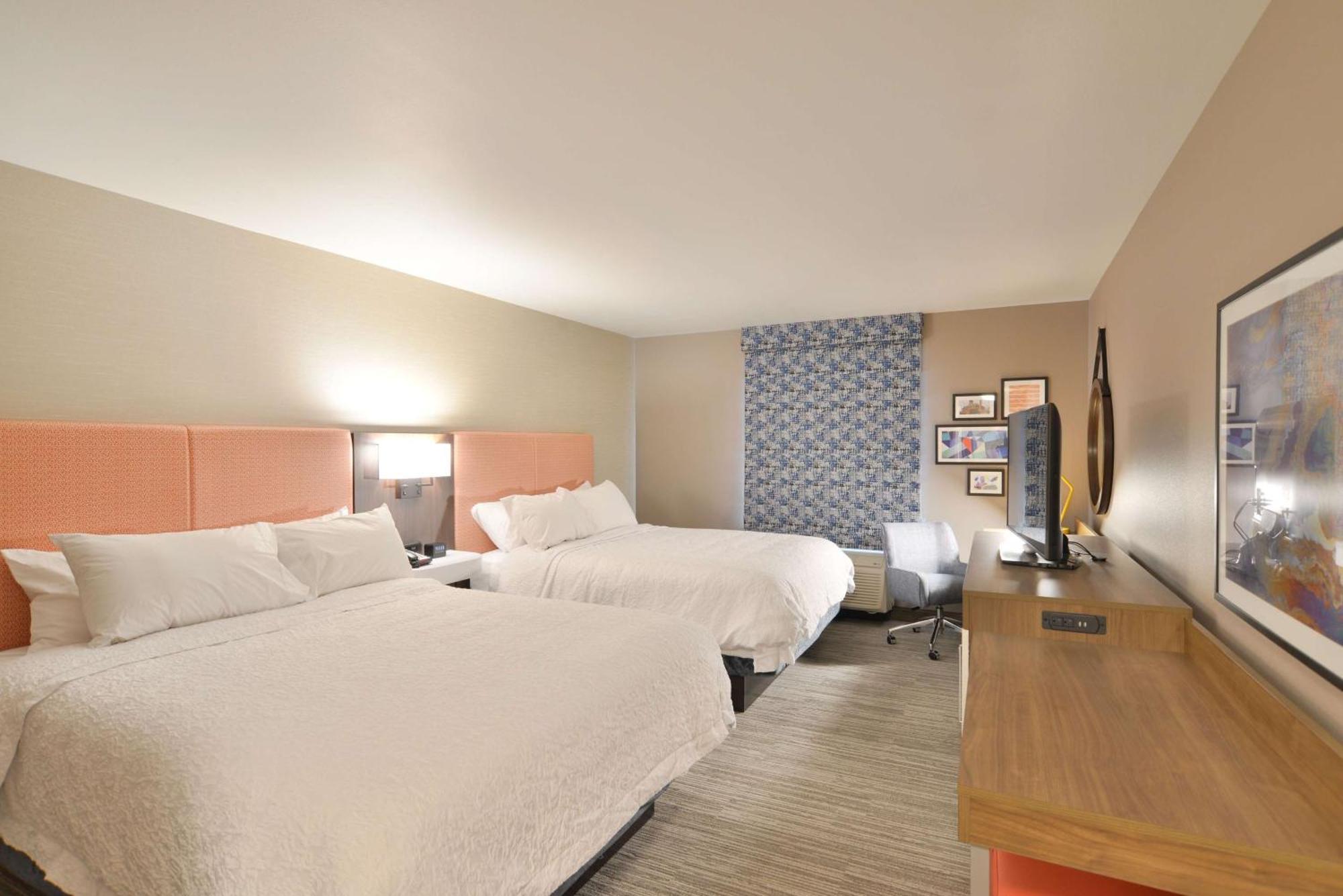 Hampton Inn & Suites Menomonie-Uw Stout Exterior foto
