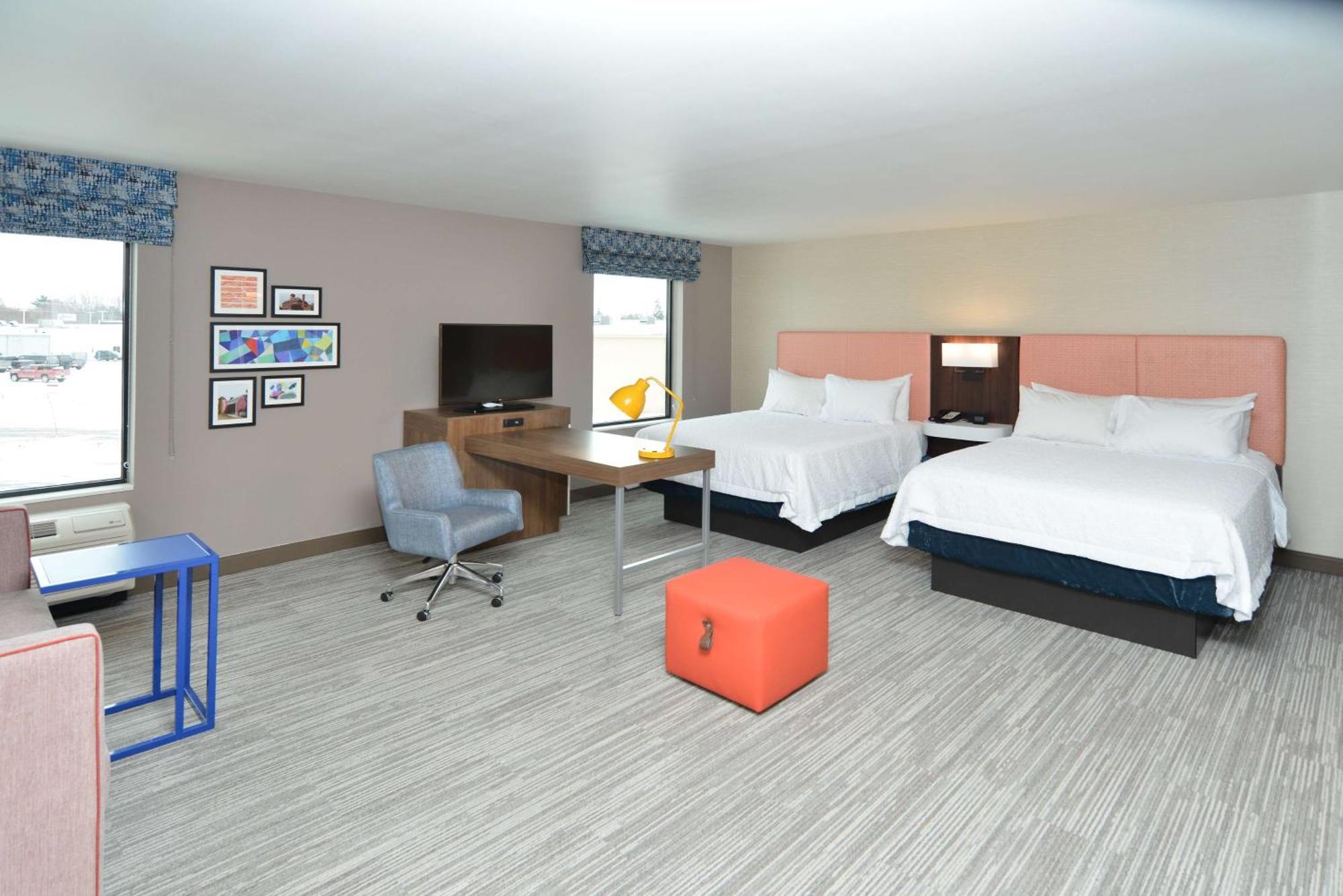 Hampton Inn & Suites Menomonie-Uw Stout Exterior foto